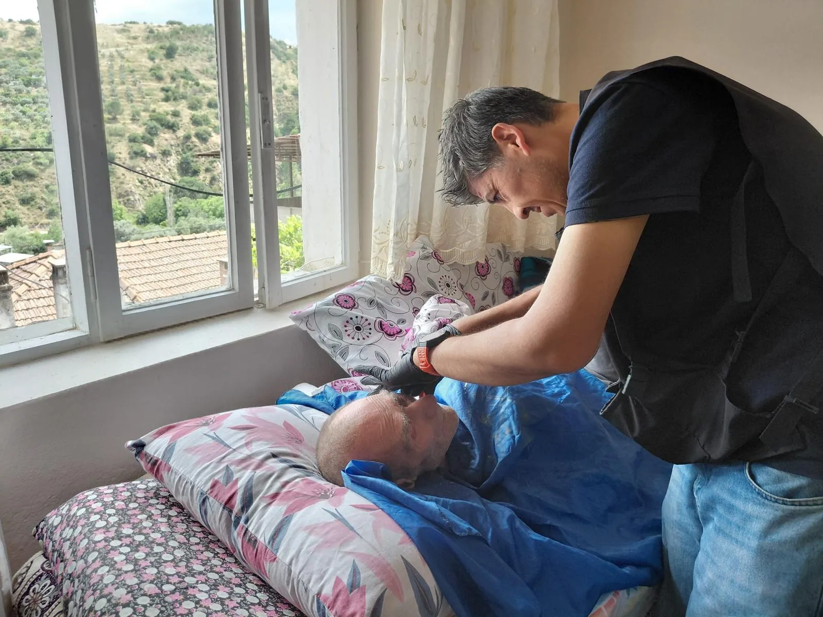 Bozdoğan Belediyesi'nden yaşlılara Vefa örneği