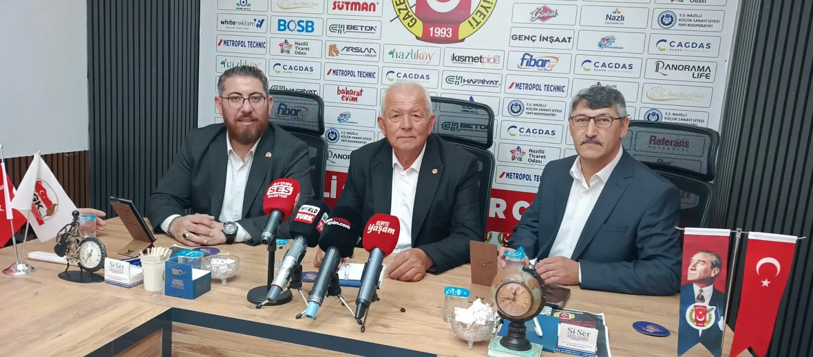 Güçlü Yol Partisi genel başkanı yerel basına destek çıktı