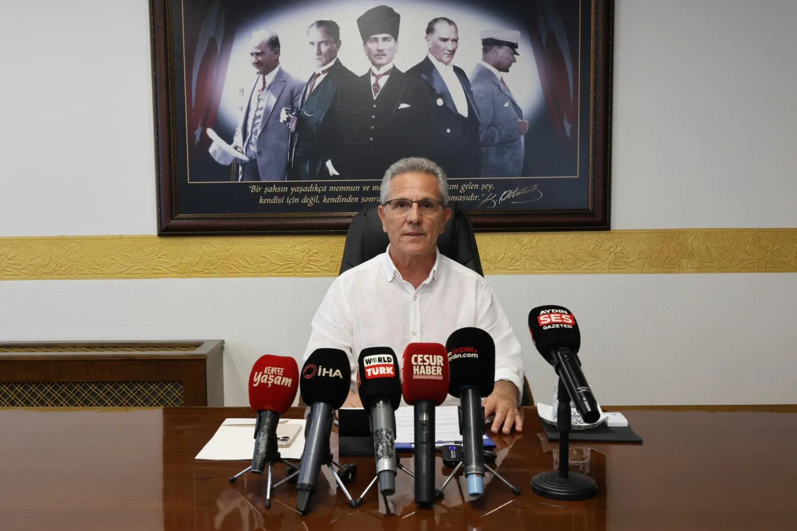 Başkan tetikten duygusal Veda