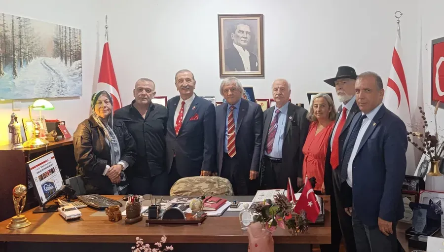 Anadolu Birliği partisi Bedri Yalçın yeni bir şey söylemek lazım dedi - Fotoğraf Galerisi 1